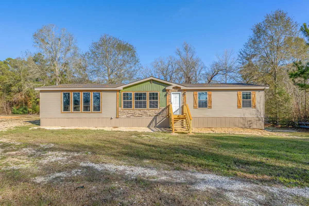 317 N Smokey Cove Rd, Singer, LA 70660 - Image #1