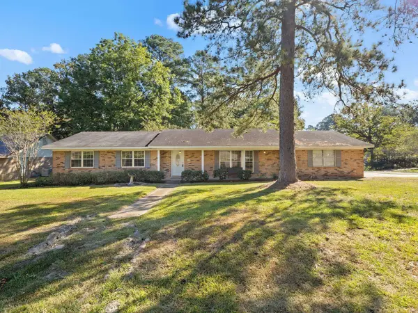 313 Ridge Row, Pineville, LA 71360