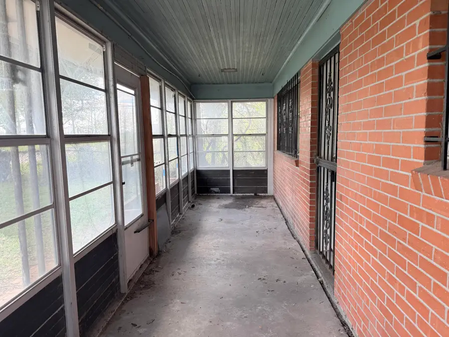 1109 Carroll, Westlake, LA 70669 - #3