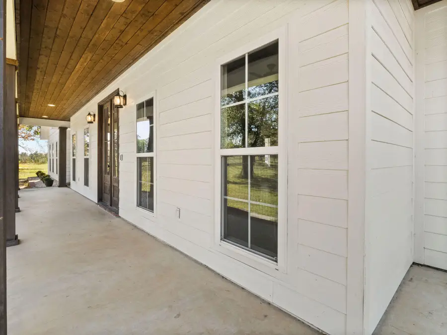 572 S Smokey Cove Rd, Singer, LA 70660 - Image #3