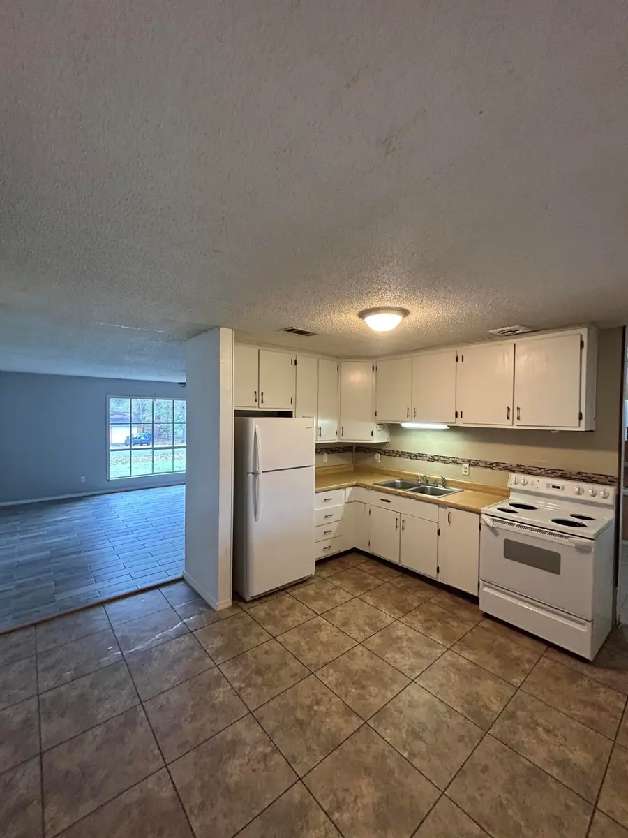 2010 Allison St, Leesville, LA 71446 - Image #3