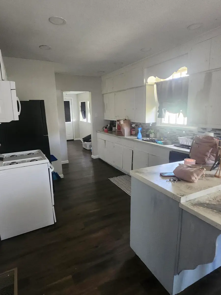 2119 Jean St, Leesville, LA 71446 - #3