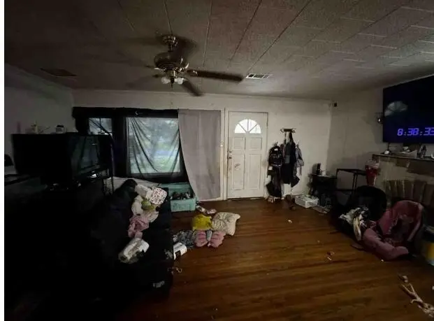 600 Anacoco, Leesville, LA 71446 - #2