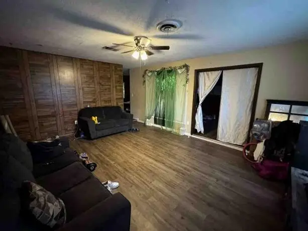 1221 Anderson, Leesville, LA 71446 - #2