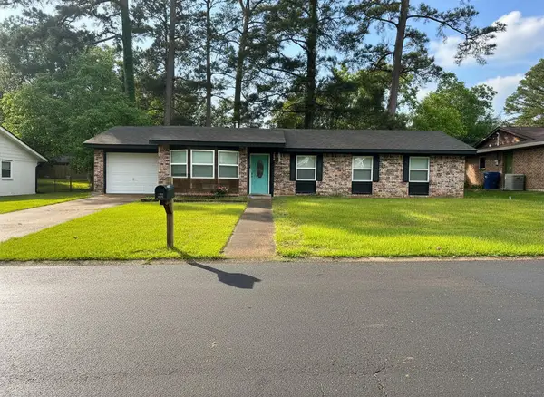 102 4th St, New Llano, LA 71446