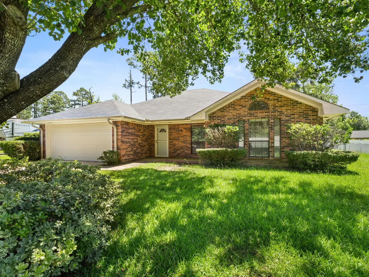 211 Colony Park, Leesville, LA 71446 - #1