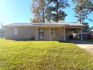 611 Magnolia, New Llano, LA 71461 - #1