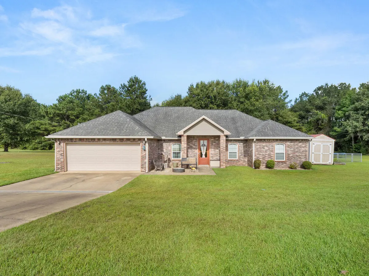 195 R Allen, Leesville, LA 71446 - #1