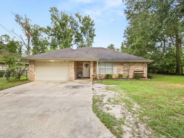 1524 Maple, DeRidder, LA 70634