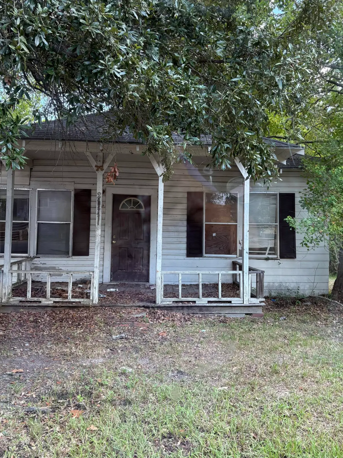 207 N 1st St, Leesville, LA 71446 - #1
