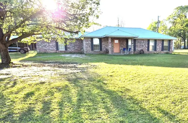 326 Roy Clark Rd, Anacoco, LA 71403