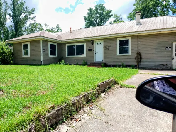 906 John Paul Jones, Leesville, LA 71446
