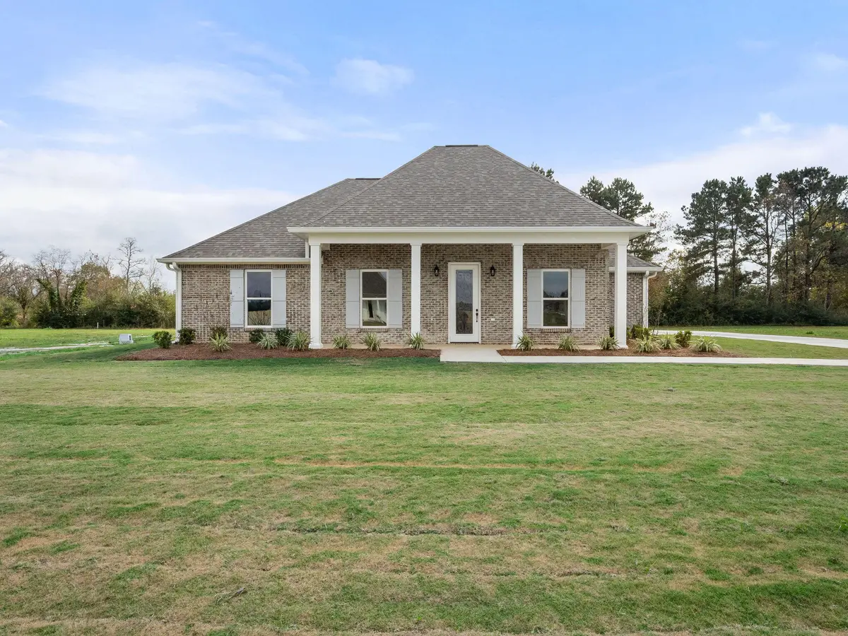 365 Liberty Dr, Leesville, LA 71446 - Image #1