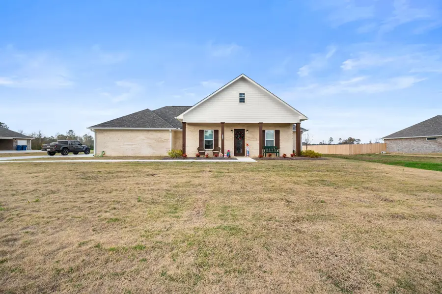 376 Liberty Drive, Leesville, LA 71446 - Image #2