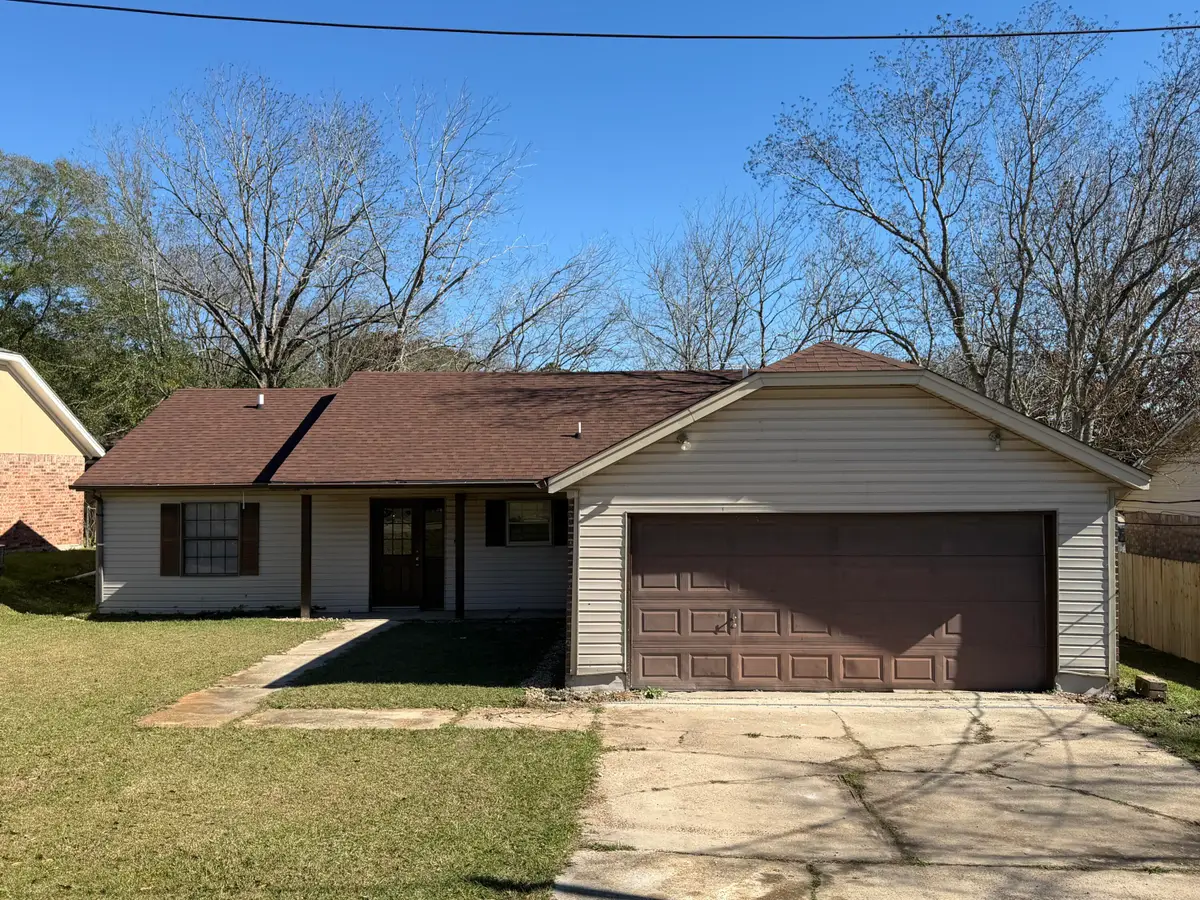 1609 Armour Dr, Leesville, LA 71446 - Image #1