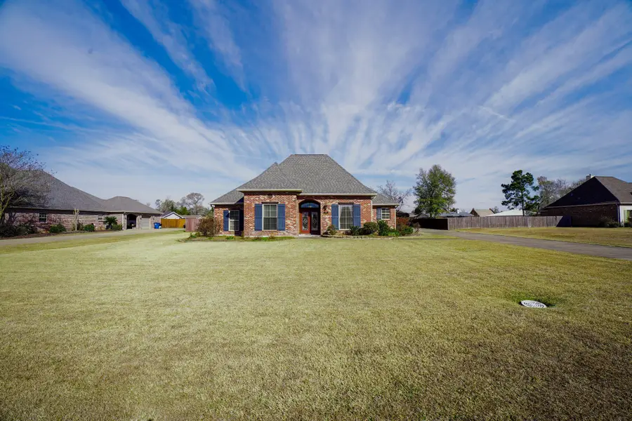 1908 Chardonnay Dr, Lake Charles, LA 70611 - #2