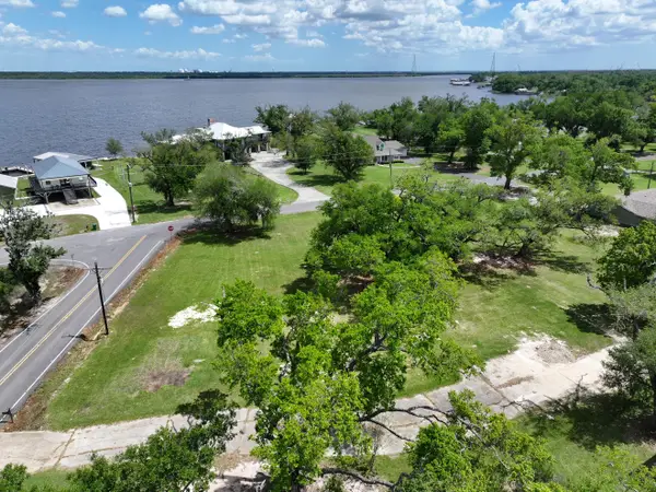 Marine Dr, Sulphur, LA 70665