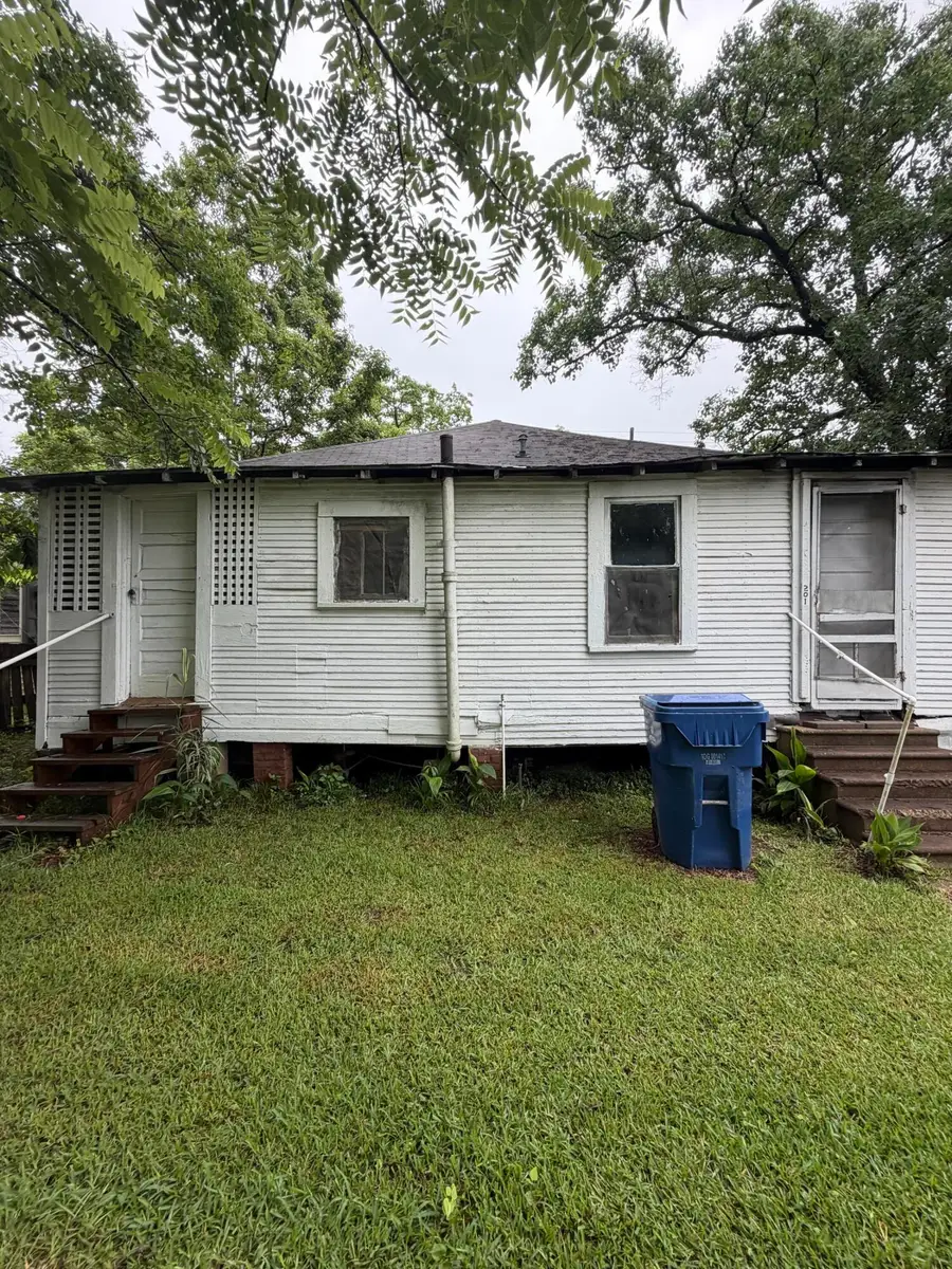 210 Texas, Deridder, LA 70634 - #2
