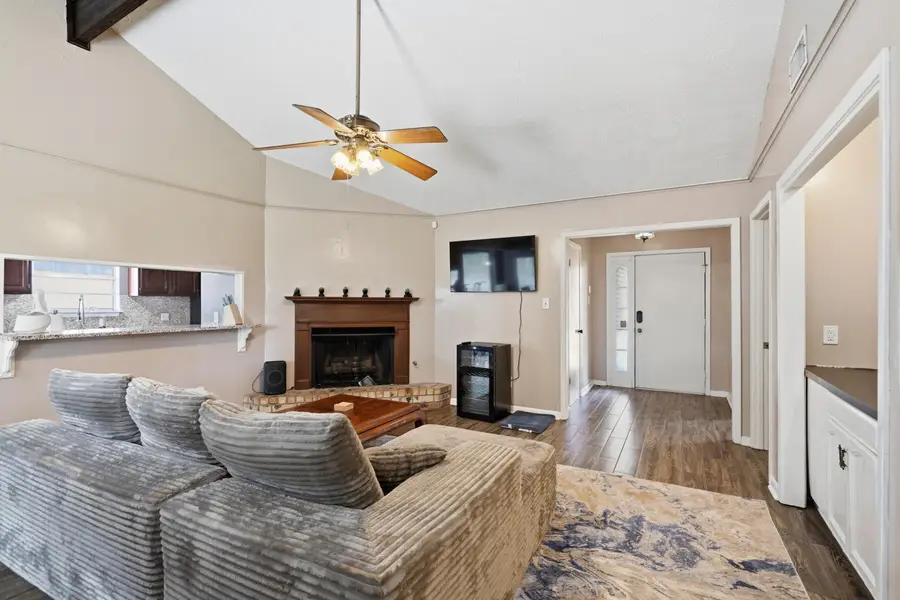 1413 S Meadow Ln, Lake Charles, LA 70605 - #3