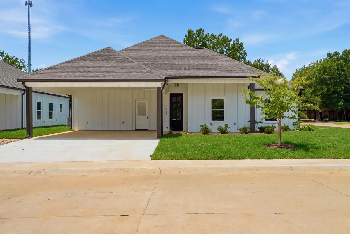 1927 Schovall, Deridder, LA 70634 - #1