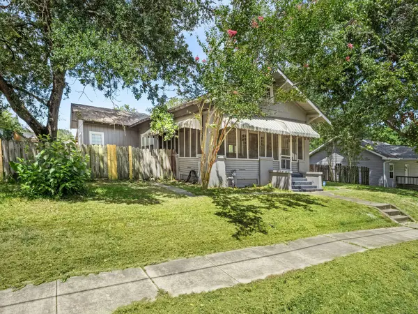 204 N 1st, Leesville, LA 71446