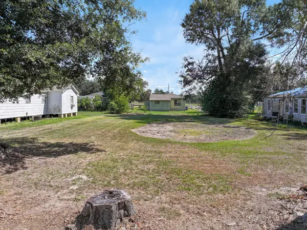 Lecompte, DeRidder, LA 70634