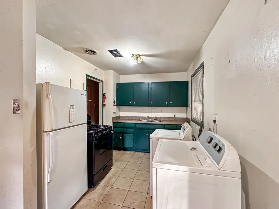 1200 Aaron Ave, Leesville, LA 71446 - Image #2