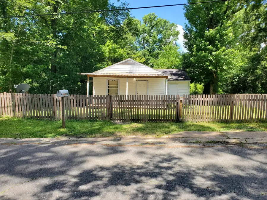 209 N Prairie St, Leesville, LA 71446 - #2