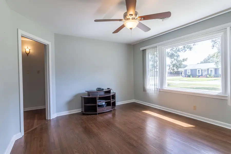 428 W Claude Street, Lake Charles, LA 70605 - #3