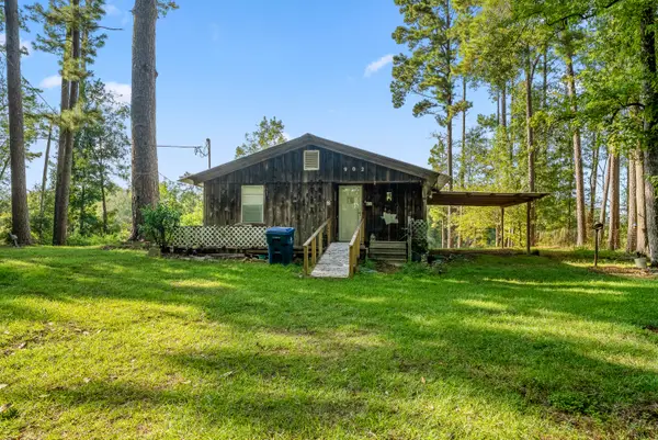 902 Snyder, Merryville, LA 70653