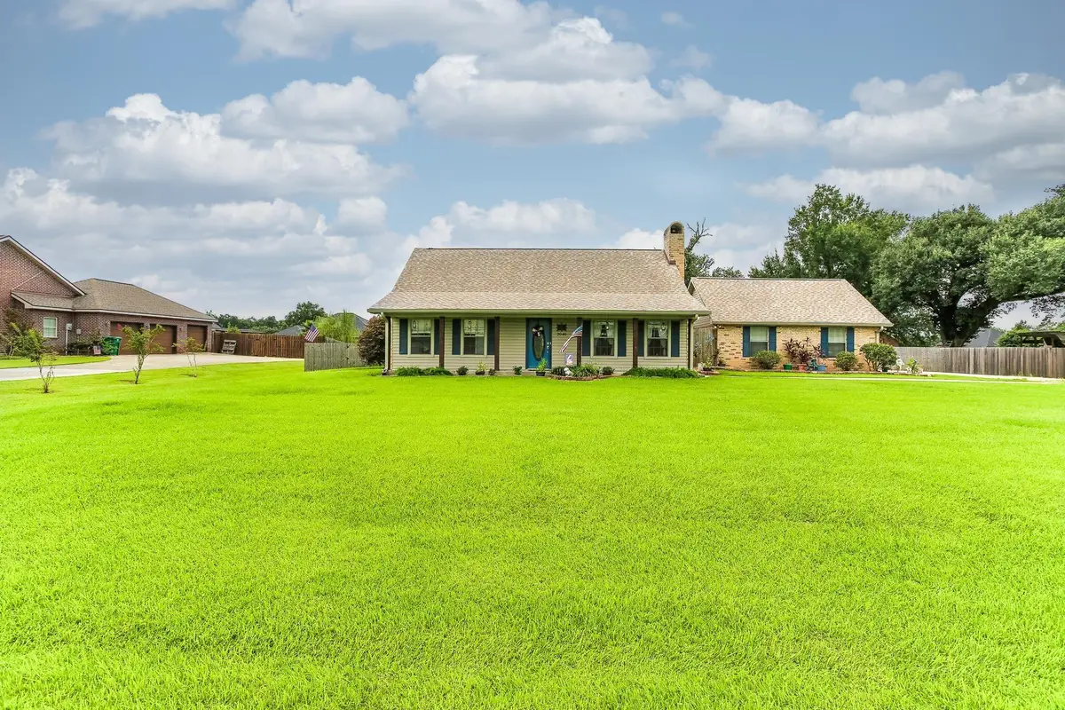 2040 Oak Leaf Forest Dr, Sulphur, LA 70665 - Image #1