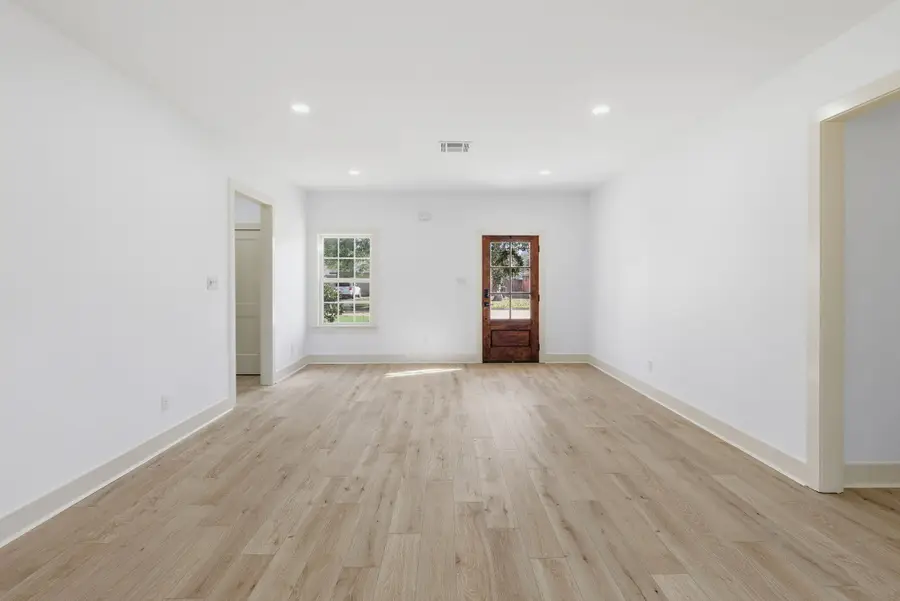 214 Beauregard St, Lake Charles, LA 70605 - Image #3