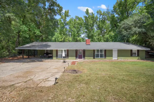 105 Allen Ave, Leesville, LA 71446