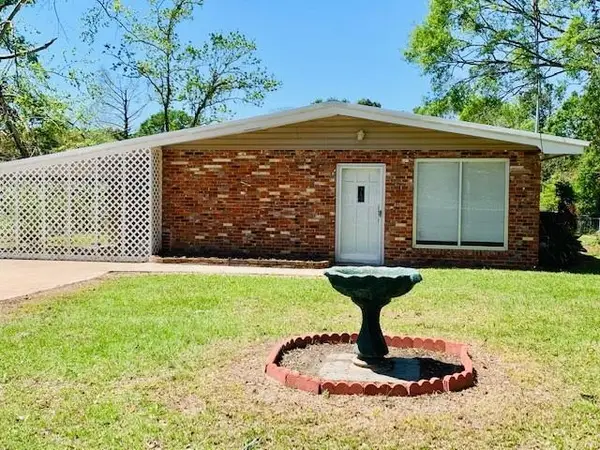 419 Pecan, DeRidder, LA 70634