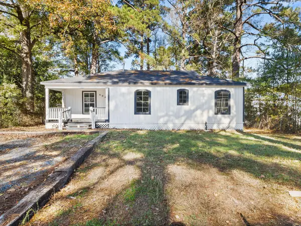 604 W North St, Leesville, LA 71446