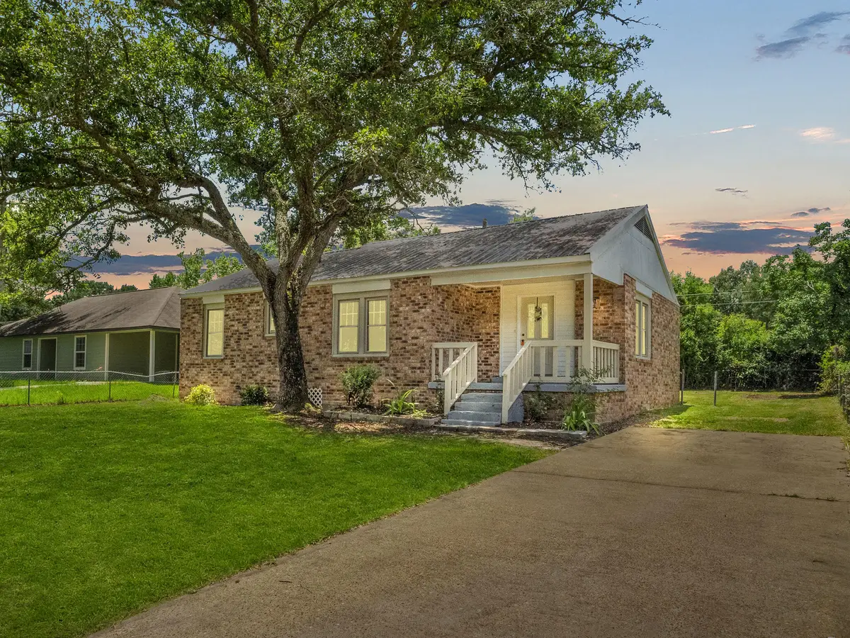 512 Whittington, Leesville, LA 71446 - #1