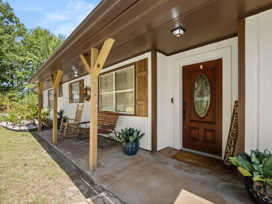 1453 Oakridge Dr, Leesville, LA 71446 - #3