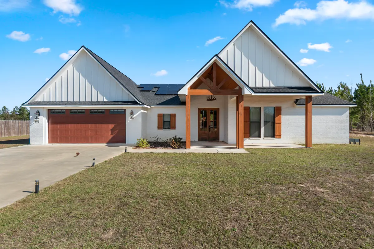 568 Hickory Ridge Rd, Leesville, LA 71446 - Image #1