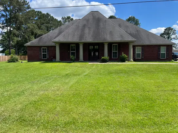 130 Carter Dr, Leesville, LA 71446