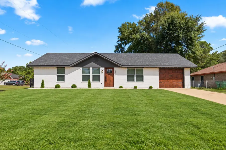 801 Holly St, New Llano, LA 71461 - #2