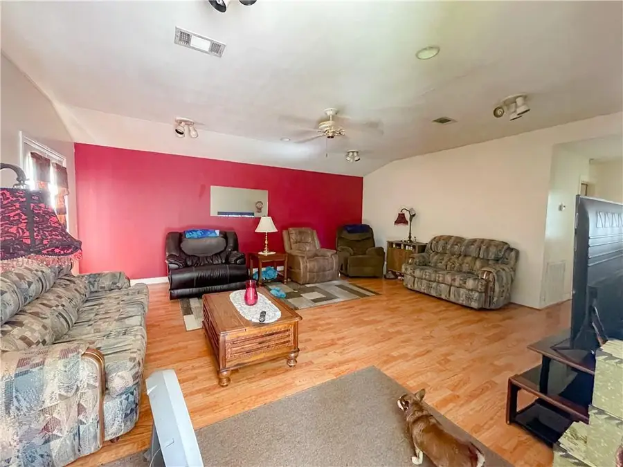 224 Mowad Drive, Oakdale, LA 71463 - Image #2