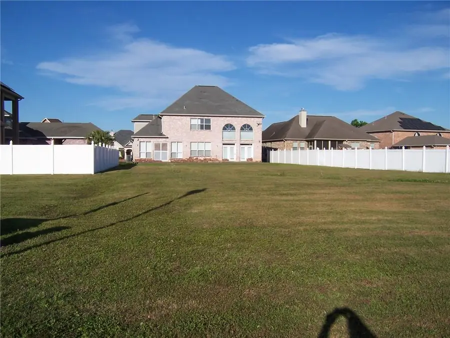 5050 Par Four Drive, New Orleans, LA 70128 - #3