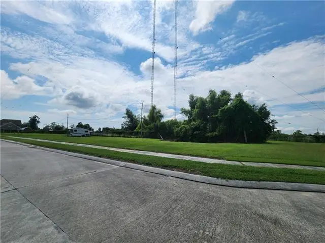704 Daryl Drive, Chalmette, LA 70043 - Image #2