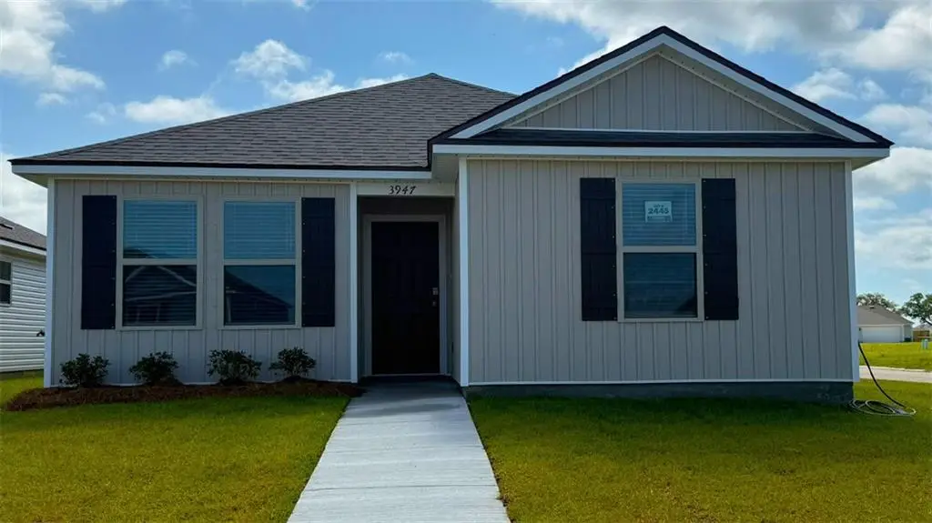 3947 Seagull Circle, Slidell, LA 70461 - Image #1