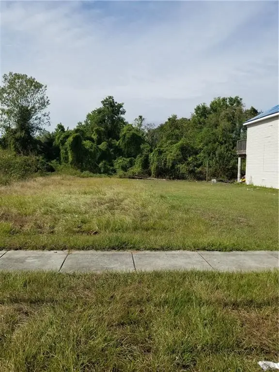 2512 Charbonnet Street, New Orleans, LA 70117 - Image #1