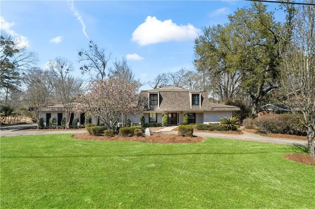 196 Tchefuncte Drive, Covington, LA 70433 - Image #1