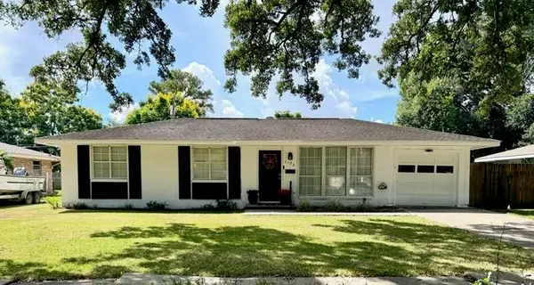 6133 Carlisle Court, New Orleans, LA 70131