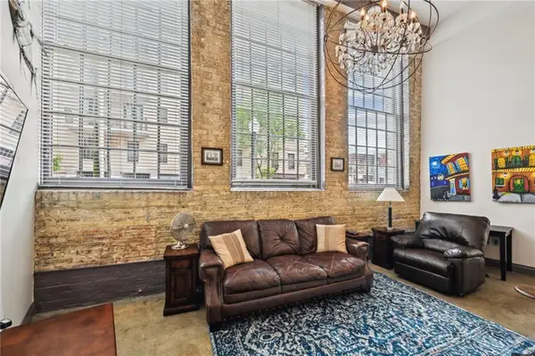 920 Poeyfarre Street #109, New Orleans, LA 70130