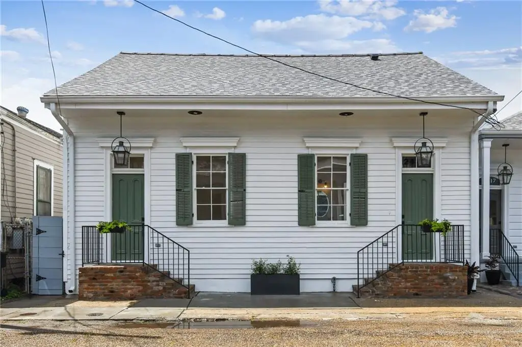 2421 Rousseau Street, New Orleans, LA 70130 - Image #1