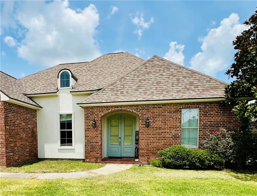 104 Parker Oak Drive, Church Point, LA 70525 - Image #2
